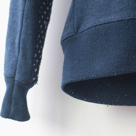 Lezat Sweater - Picture 6 of 6